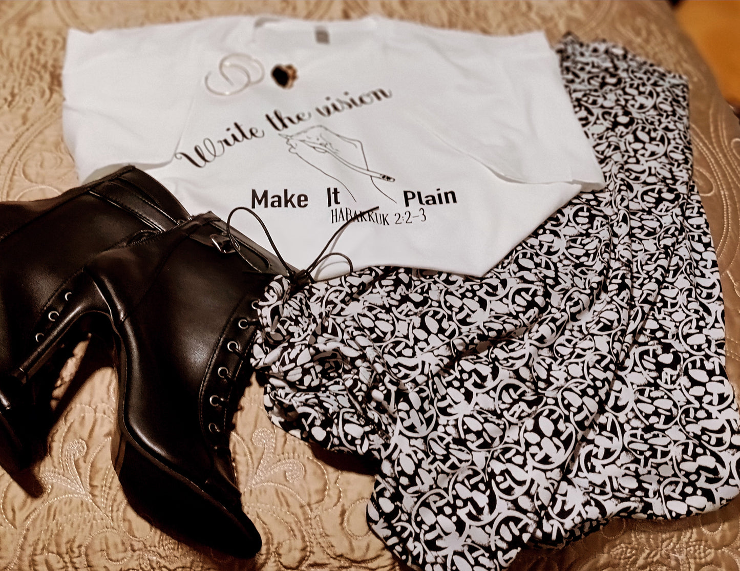 Write The Vision Make It Plain Short Sleeve Shirt